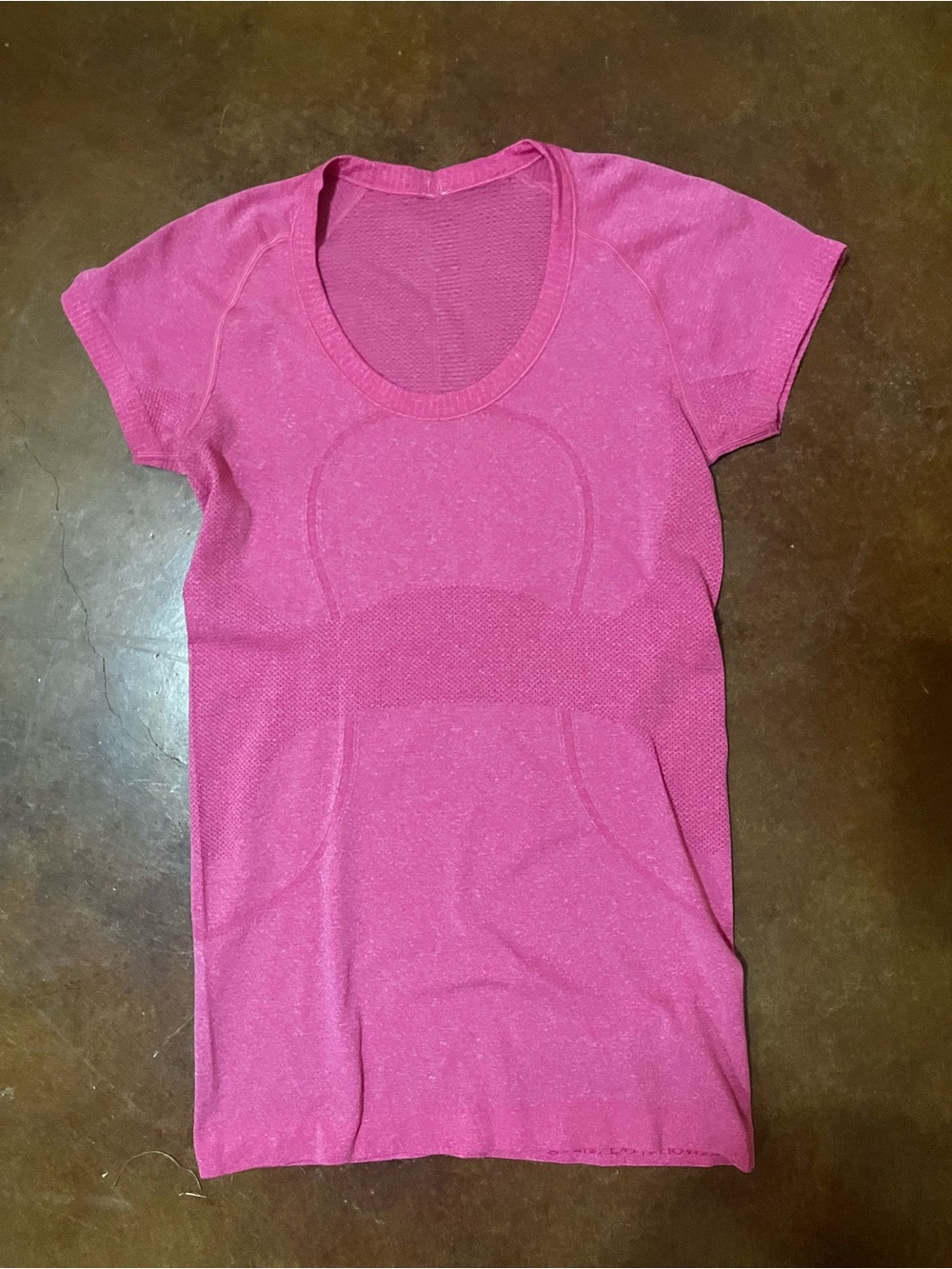 lululemon athletica Women's Hot Pink Seamless Short Sleeve Tee